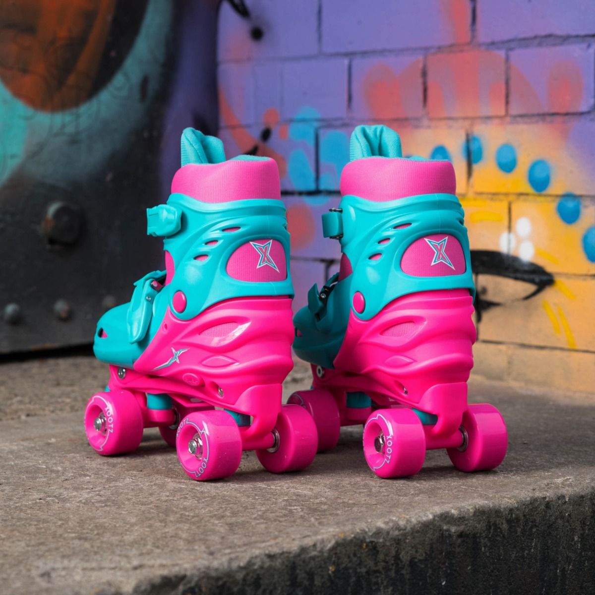 Adjustable Quad Skates - Pink